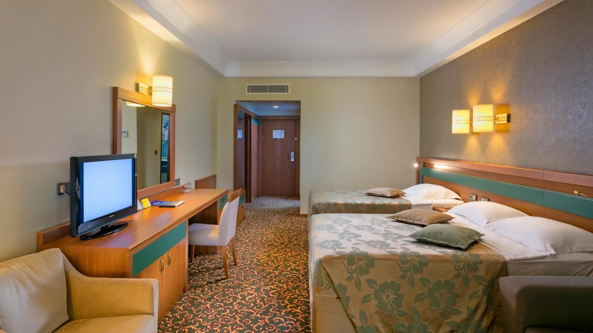 Oezkaymak Select Resort Alanya Quarto foto